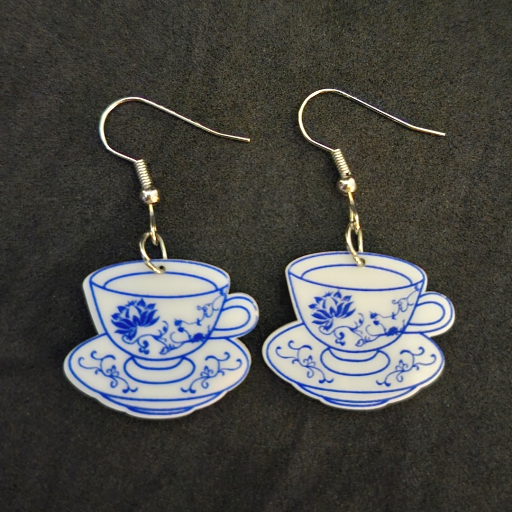 NWOT Cute Tea Cup Coffee Mug Drop Dangle Earrings
